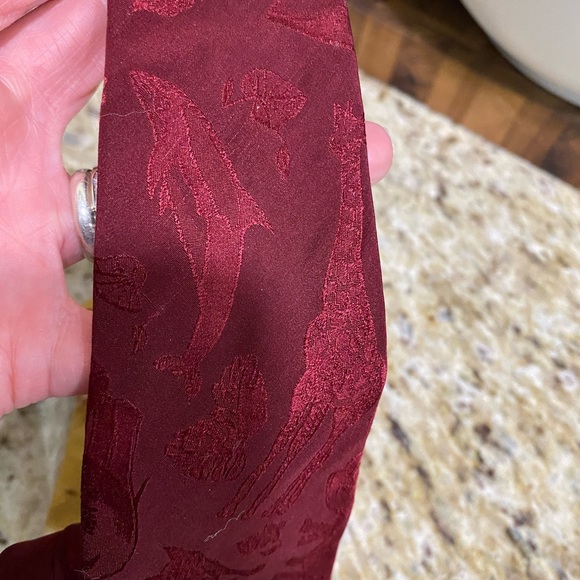 Vintage 1996 Endangered Species Arctic Wolf Silk Necktie Tie - Picture 5 of 11